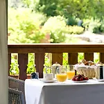 Des Chateaux & 4*