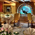 Des Chateaux & 4*