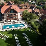 Des Chateaux & Hotel 4*