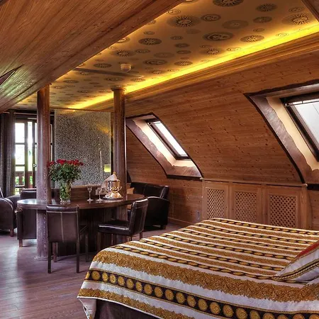 Des Chateaux & 4* Ottrott