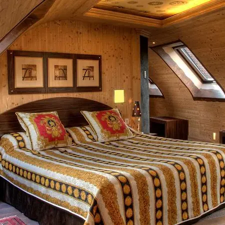 Des Chateaux & 4* Отротт