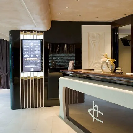 Hotel Des Chateaux & 4*