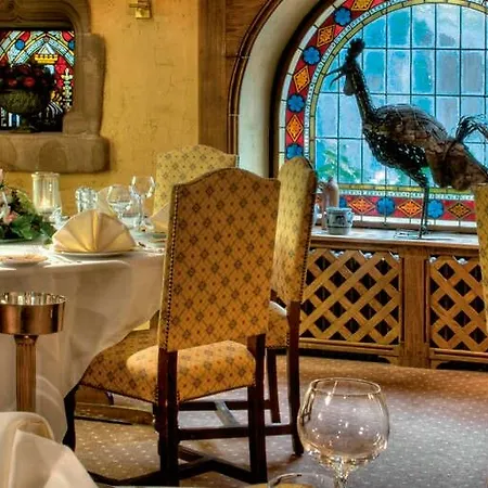 Des Chateaux & Hotell