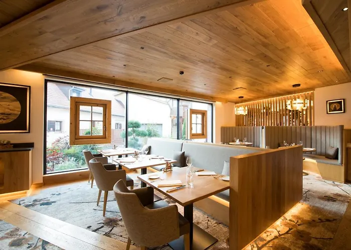 Des Chateaux & Hotel 4*