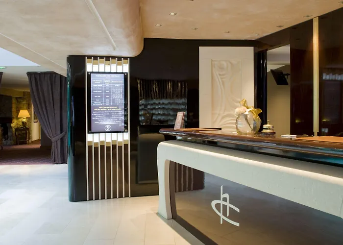 Des Chateaux & Hotel