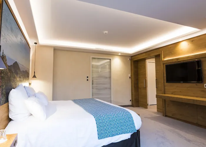 Des Chateaux & Hotel