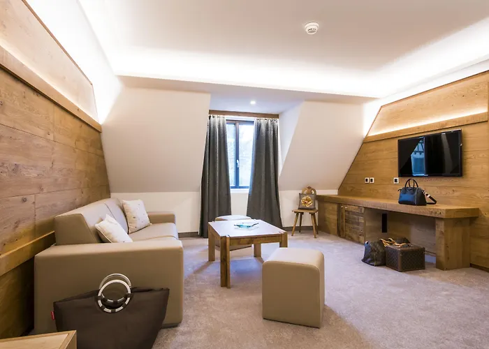 Hotel Des Chateaux &