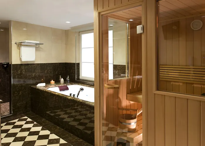 Des Chateaux & Hotel