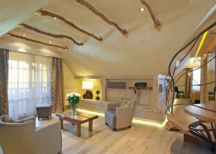 Des Chateaux & Hotel 4*