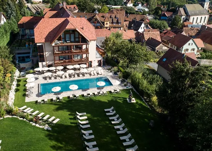 Des Chateaux & Hotel 4*