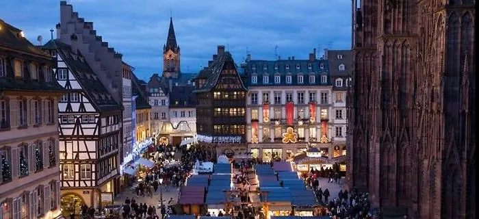 Des Chateaux & Hotel