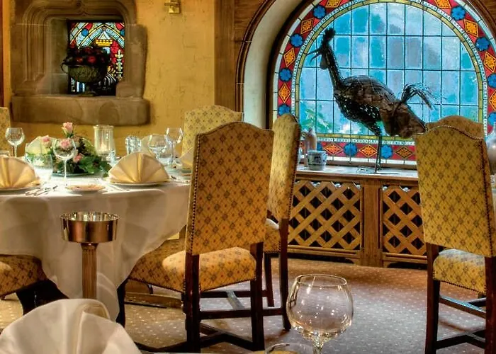 Des Chateaux & Hotel